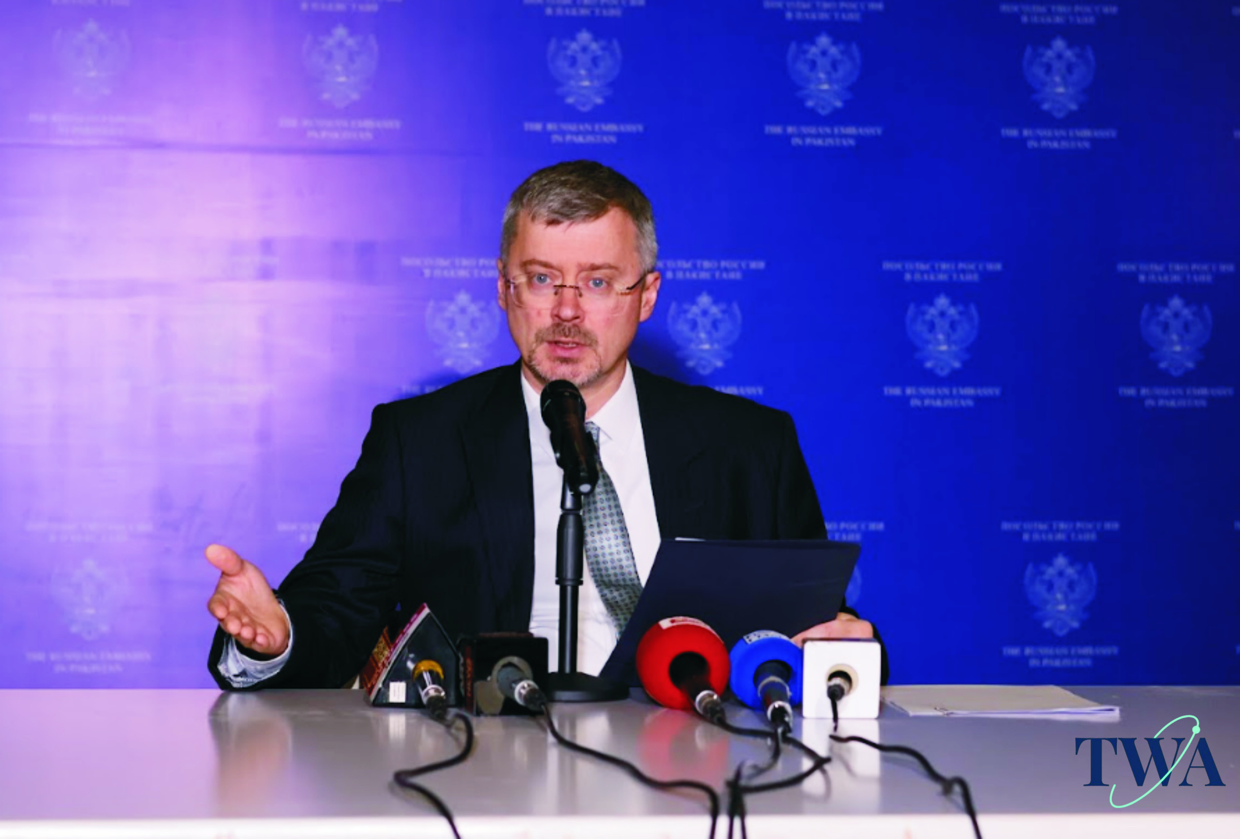 Russian Envoy Briefs Pakistani Media on Ukraine and Iran